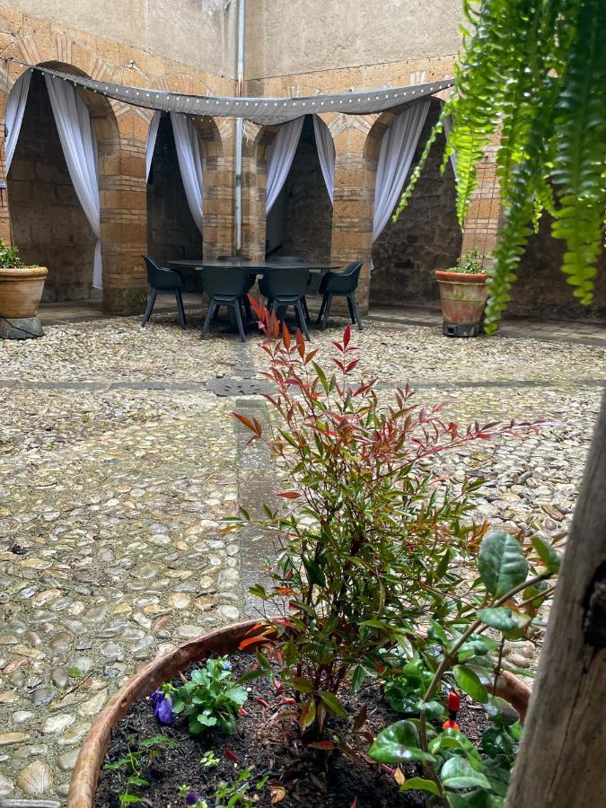 Orvieto: Spacious 3Br 3Ba Apartment With Balcony & Patio エクステリア 写真